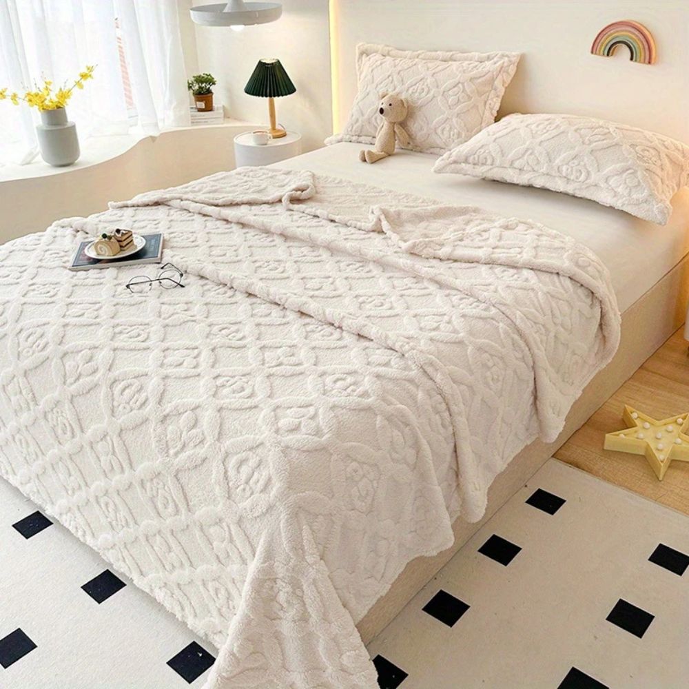 3DLeafEmbroideryFleeceBlanket_1