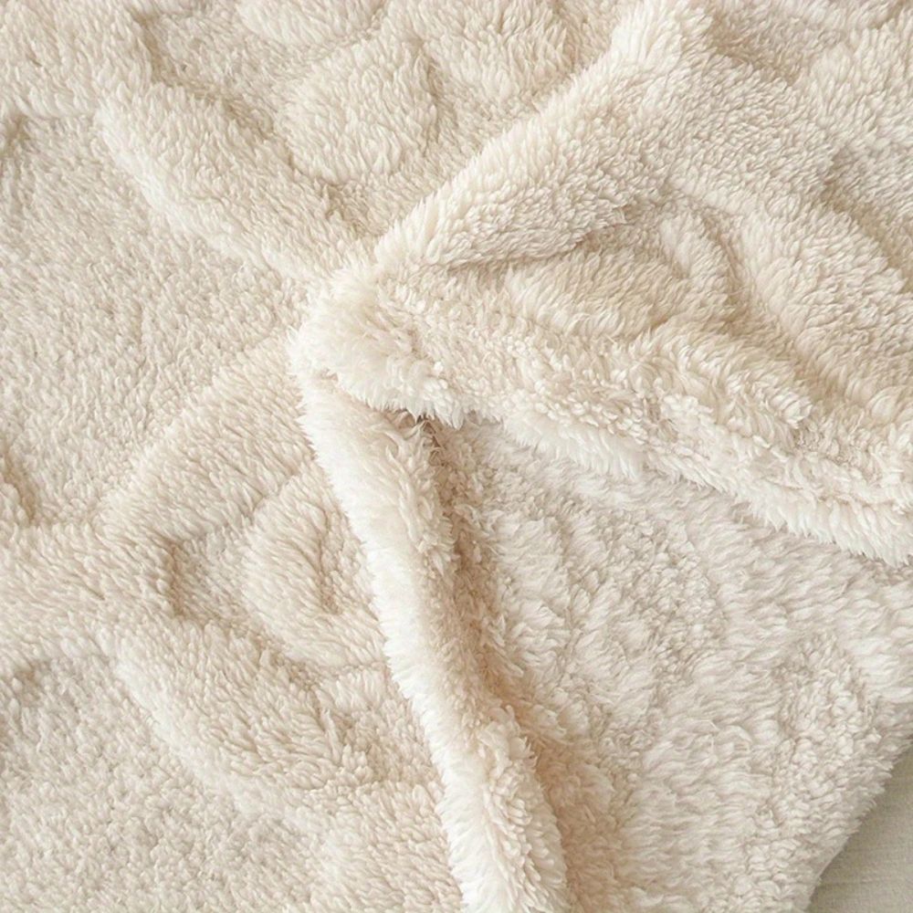 3DLeafEmbroideryFleeceBlanket_9